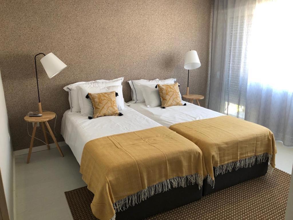 Bus Station Suites & Studios Коимбра Экстерьер фото